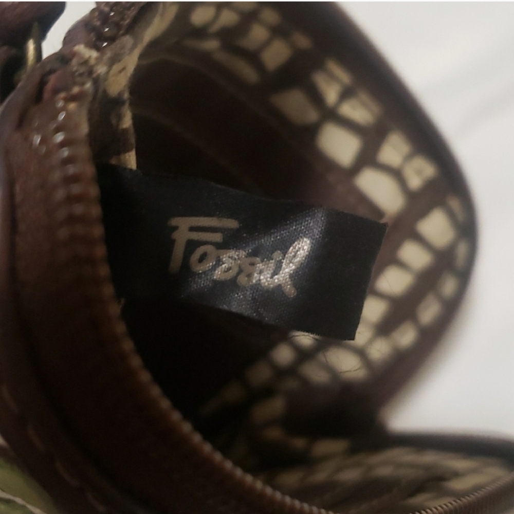 Fossil Leather Zip Around Patchwork Wristlet - image 4